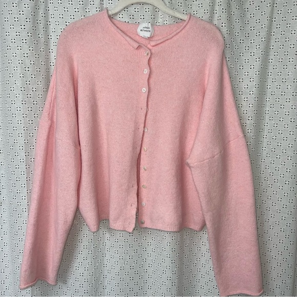 Things Between Cardigan - Picture 2 of 3